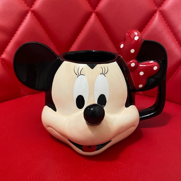 Disney Minnie Mouse Face Shaped Ceramic Coffee Mug - Picture 1 of 3